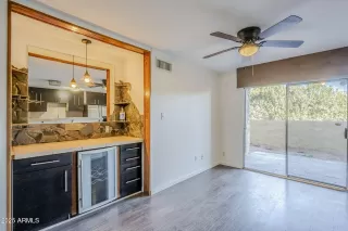 Photo #2: 6998092 Listing