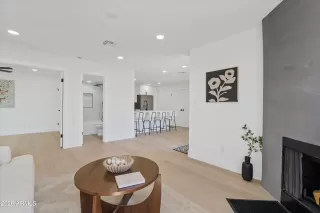 Photo #3: 6998184 Listing 