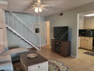 Photo #1: 6998301 Listing