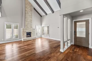 Photo #4: 6998357 Listing 