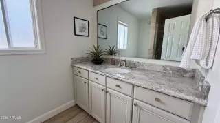 Photo #5: 6998413 Listing 