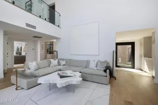 Photo #2: 6998476 Listing 