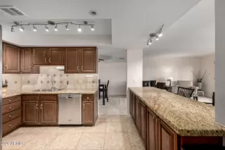 Photo #2: 6998672 Listing