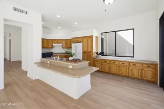 Photo #6: 6998693 Listing