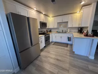 Photo #3: 6998777 Listing