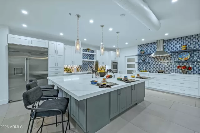 MLS: 6998801 Condo For Sale