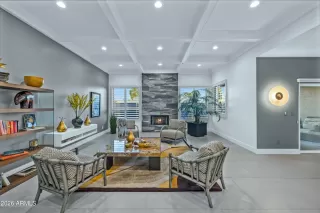 Photo #1: 6998801 Listing