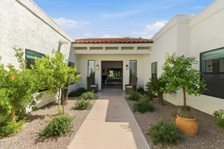 Photo #3: 6998817 Listing