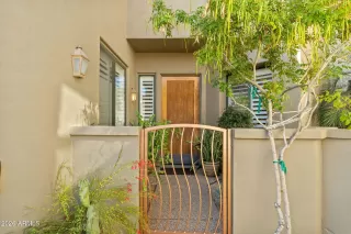 Photo #5: 6998880 Listing 