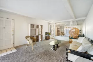 Photo #2: 6999083 Listing 