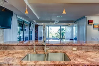 Photo #4: 6999451 Listing