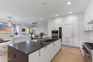 Photo #5: 6999569 Listing 