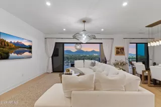 Photo #6: 6999569 Listing 