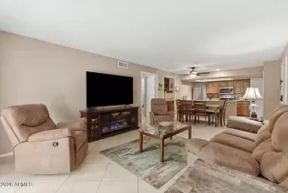 Photo #2: 6999911 Listing 