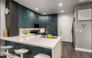 Photo #5: 7000006 Listing