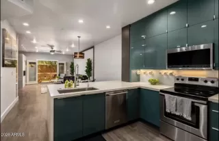 Photo #6: 7000006 Listing