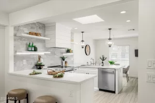 Photo #6: 7000114 Listing 