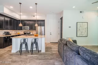 Photo #5: 7000286 Listing 