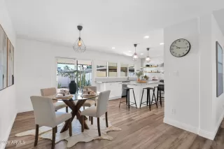 Photo #5: 7000516 Listing 