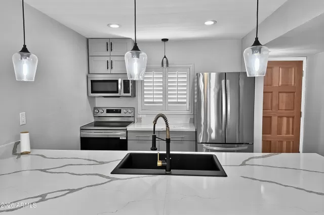 MLS: 7000652 Condo For Sale