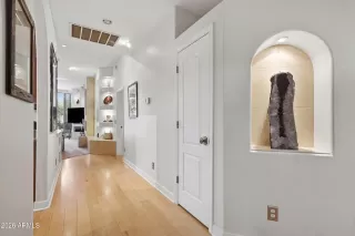 Photo #4: 7000670 Listing