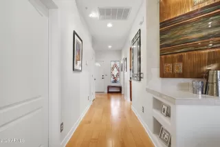 Photo #5: 7000670 Listing