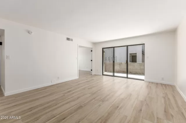 MLS: 7000828 Condo For Sale