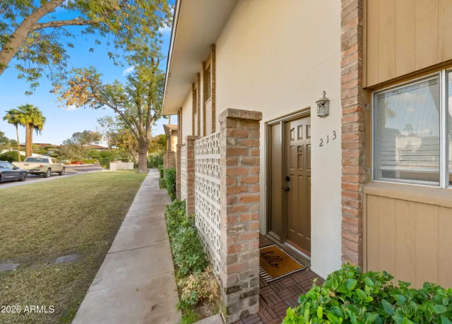 MLS: 7001027 Condo For Sale