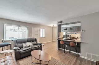 Photo #1: 7001042 Listing 