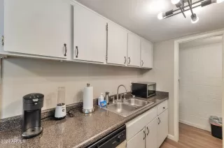 Photo #4: 7001042 Listing 