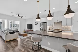 Photo #1: 7001074 Listing 