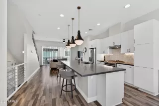 Photo #6: 7001074 Listing 