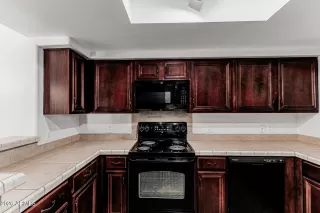 Photo #3: 7001097 Listing 