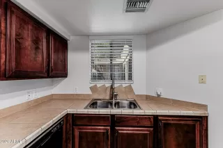 Photo #4: 7001097 Listing 