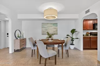 Photo #3: 7001391 Listing 