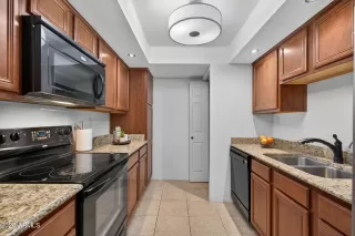 Photo #6: 7001391 Listing 