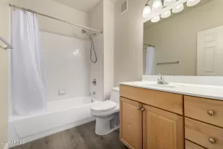 Photo #4: 7001842 Listing