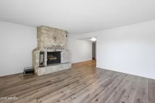 Photo #5: 7001884 Listing 