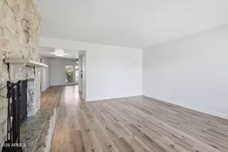 Photo #6: 7001884 Listing 