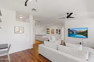 Photo #3: 7002091 Listing