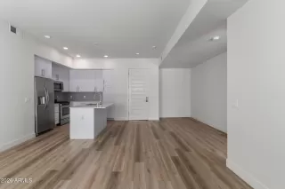 Photo #5: 7002583 Listing 