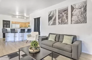 Photo #3: 7002592 Listing