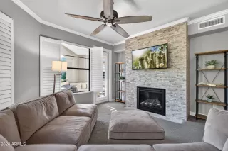 Photo #2: 7002603 Listing 