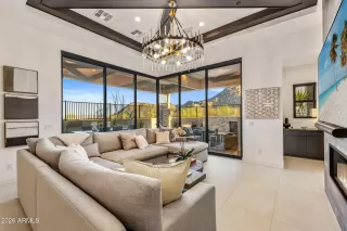 Photo #5: 7002624 Listing