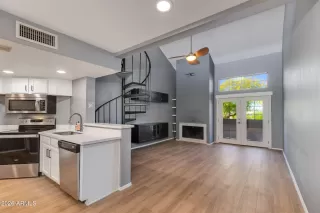 Photo #4: 7002676 Listing 