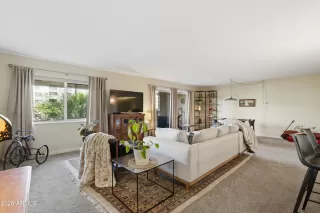 Photo #1: 7003569 Listing