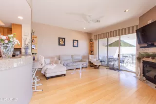 Photo #4: 7003789 Listing 