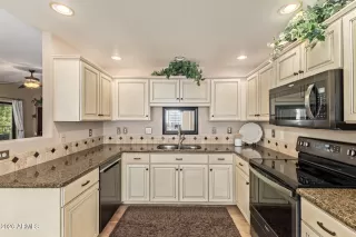 Photo #6: 7004015 Listing