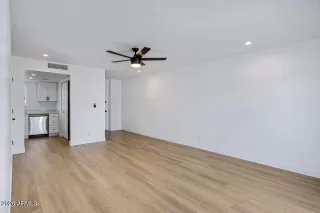 Photo #5: 7004097 Listing 