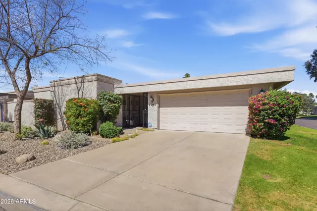 MLS: 7004197 Condo For Sale